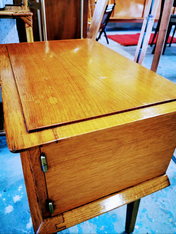 Vintage bedside with spindle feet