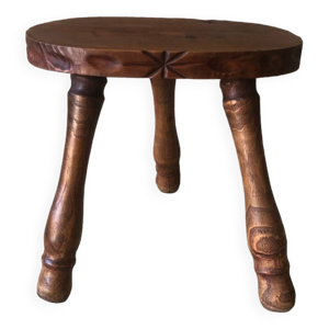 ancien tabouret art populaire