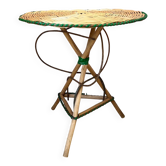 Petite table en rotin