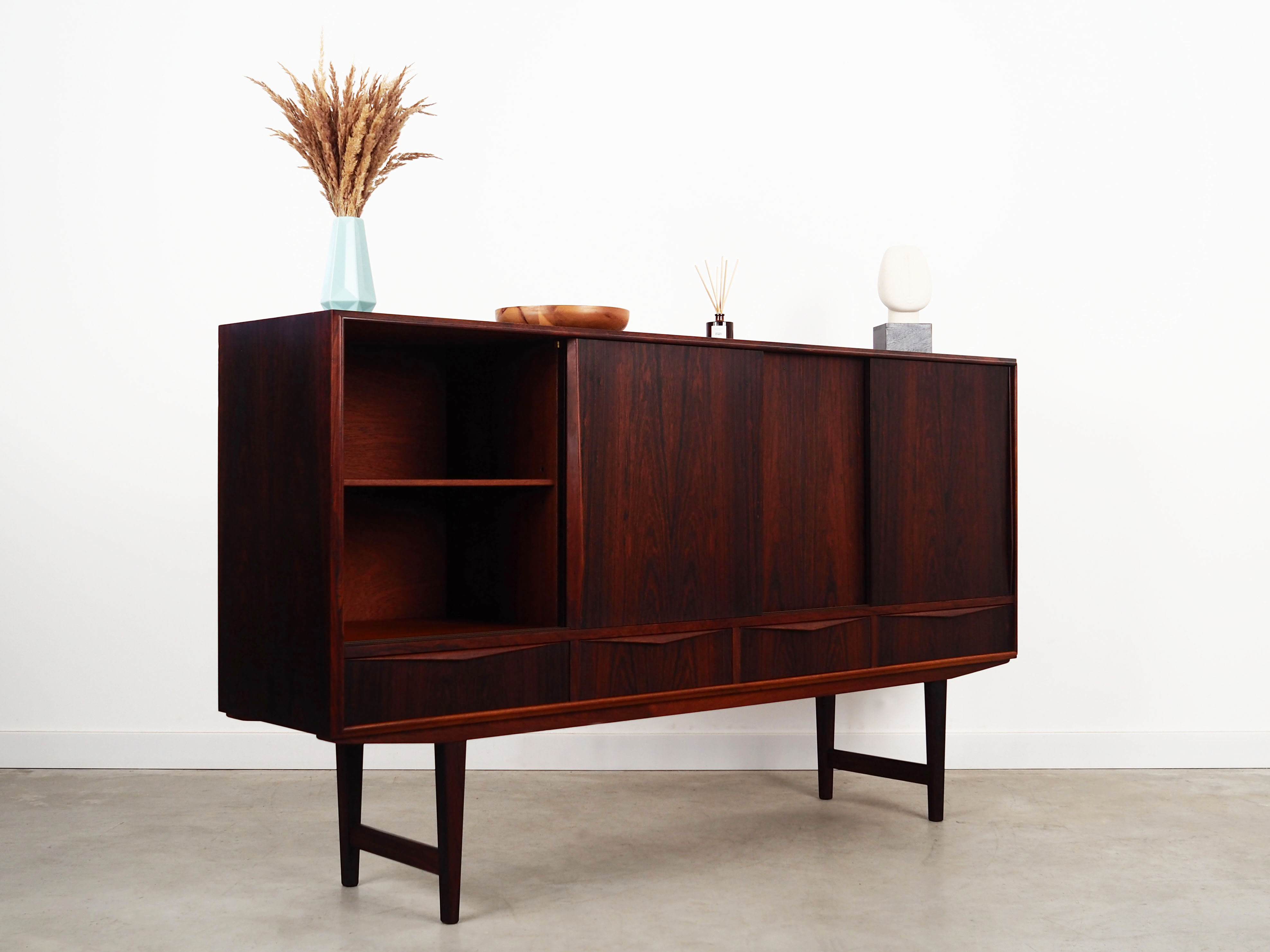 Enfilade en palissandre, design danois, années 1960, designer: E.W. Bach