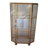 Vitrine verre et laiton