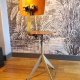 Screw workshop chair