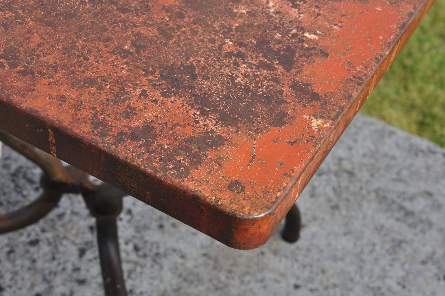 Bistro table old tolix garden 50 60