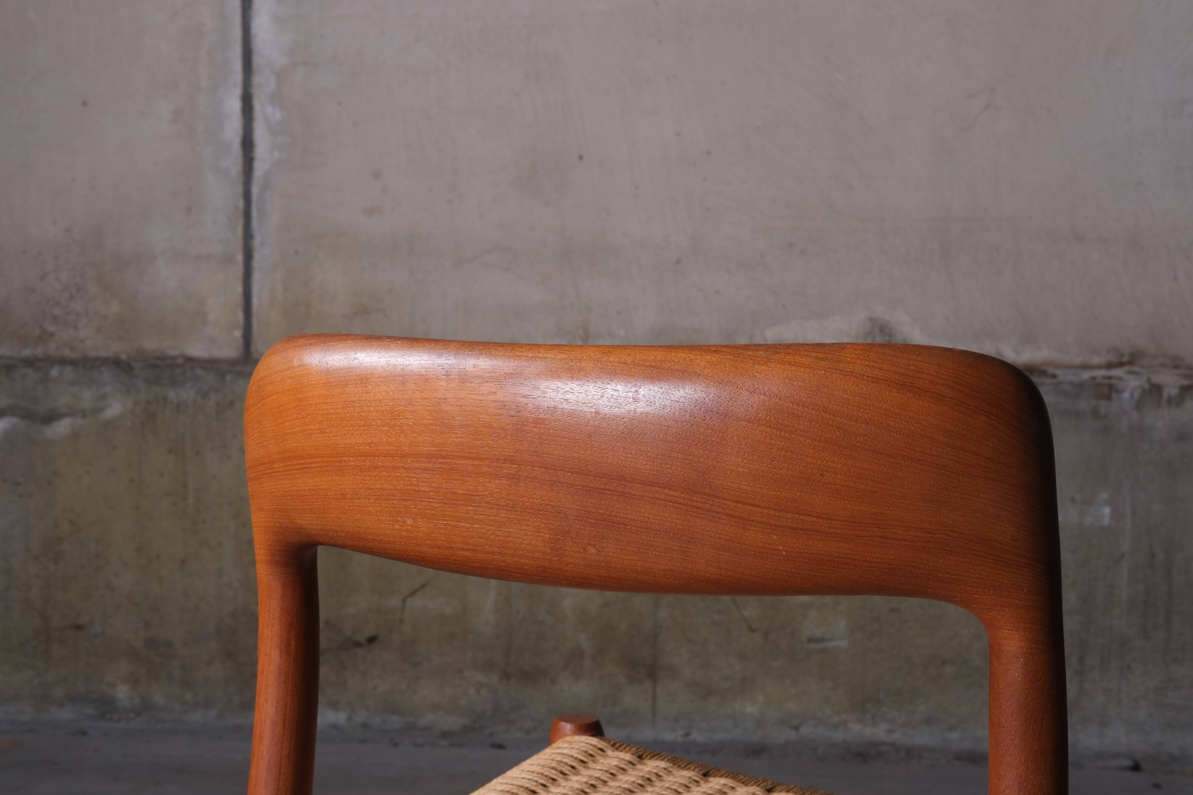 Niels O. Møller model 75 dining chair