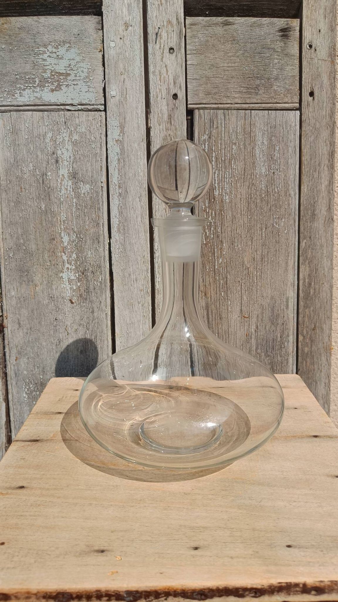 Glass decanter