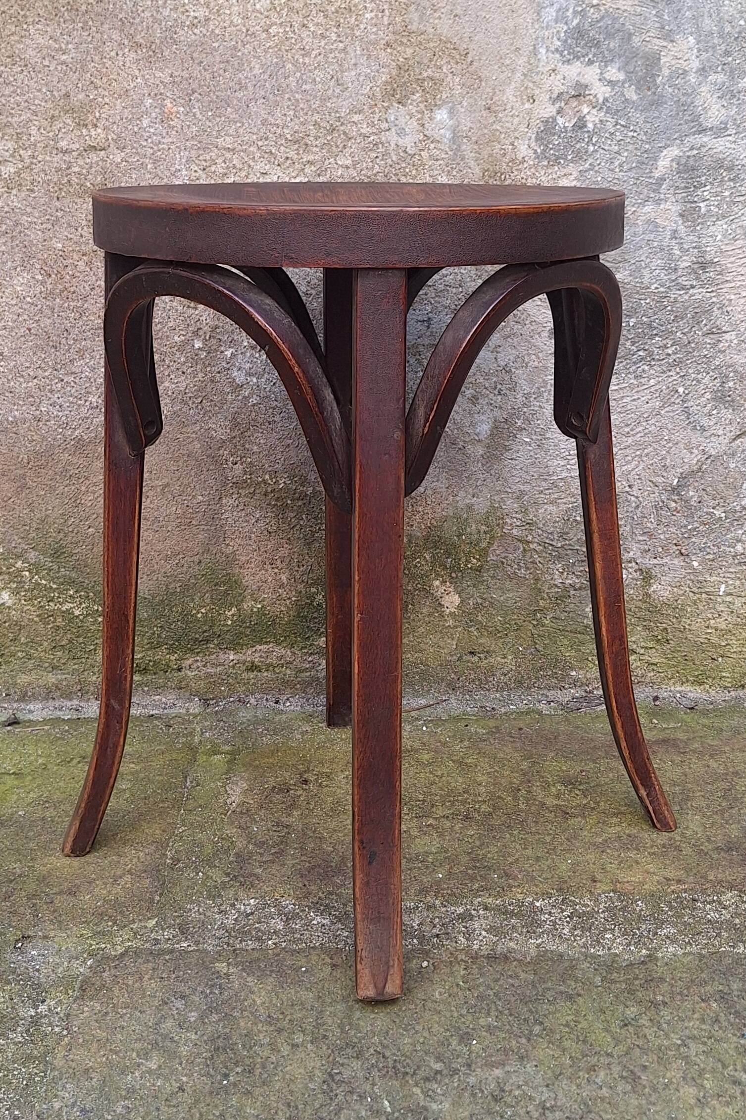 Tabouret en bois courbé Baumann