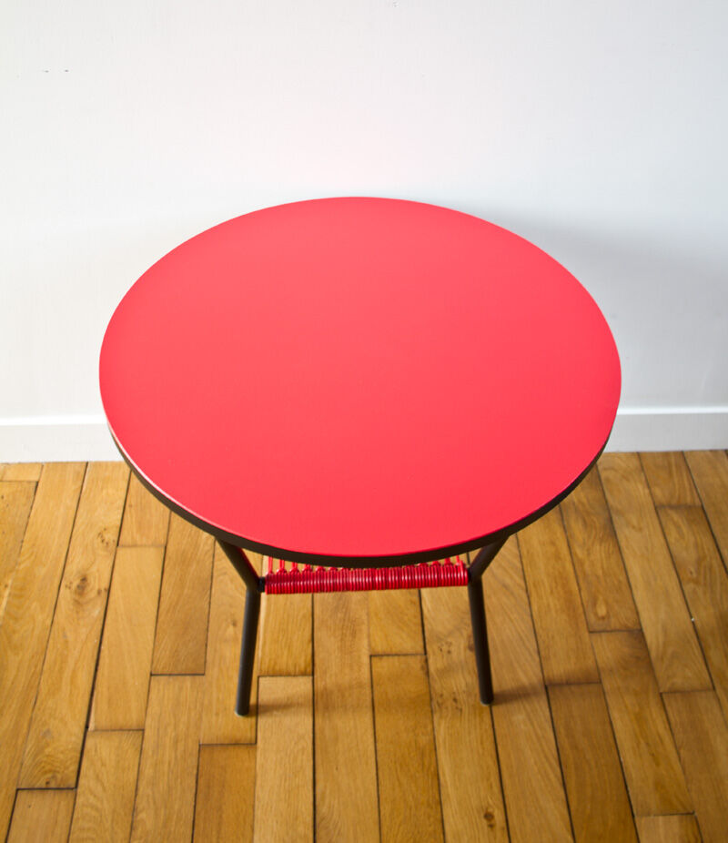 Table low red scoubidou