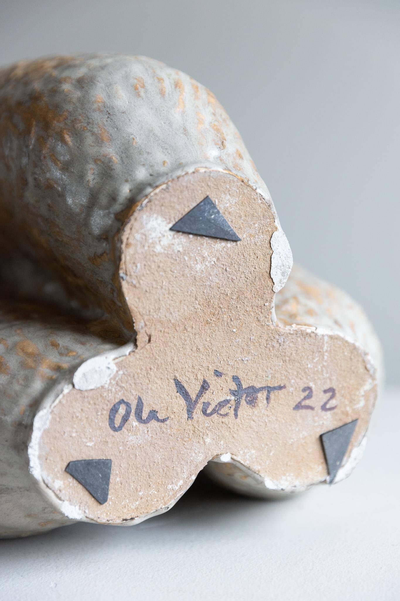 Large stoneware floor vase in ceramic by Danish artist Ole Victor, 2022.