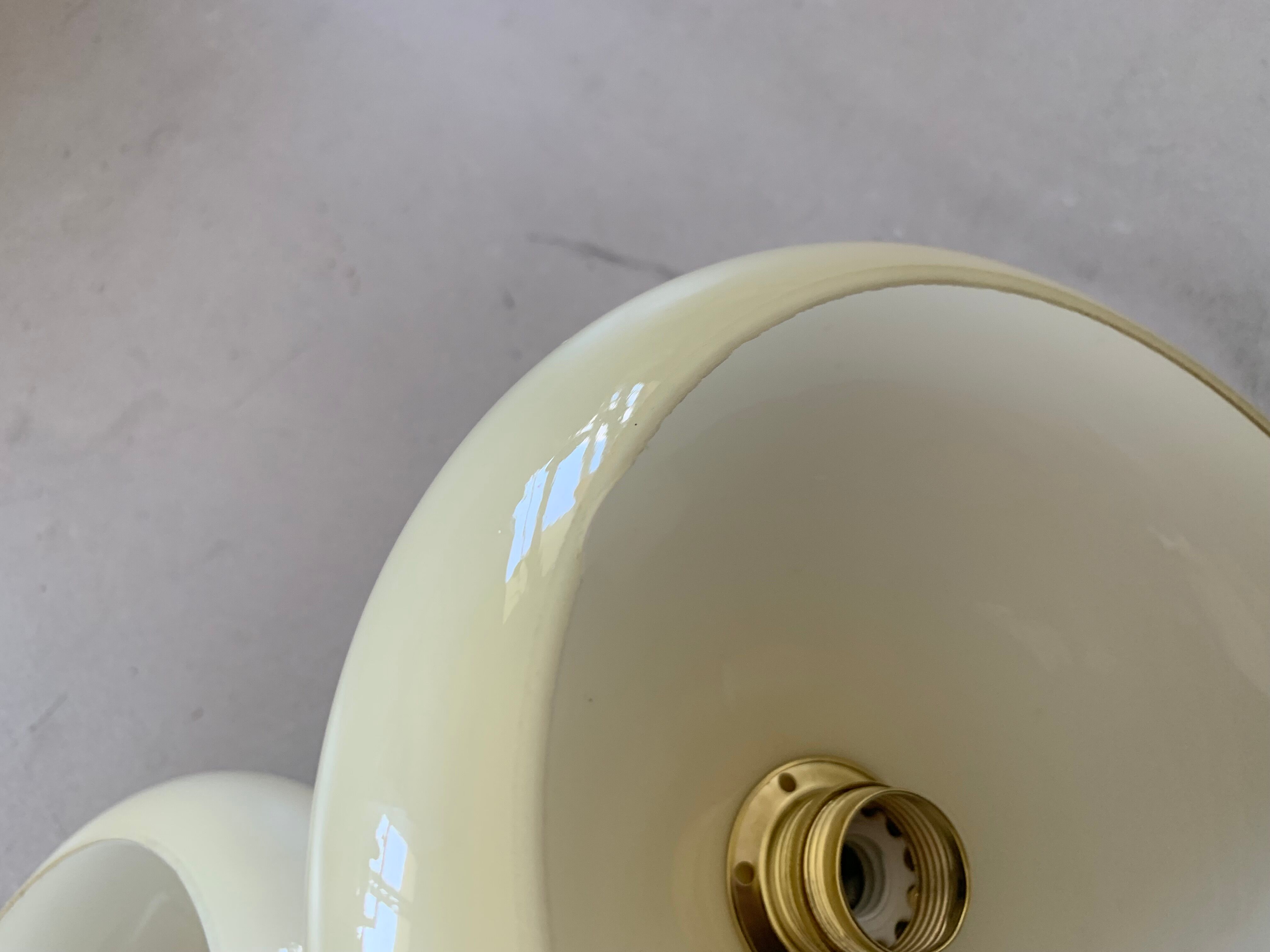 Suspension en verre jaune