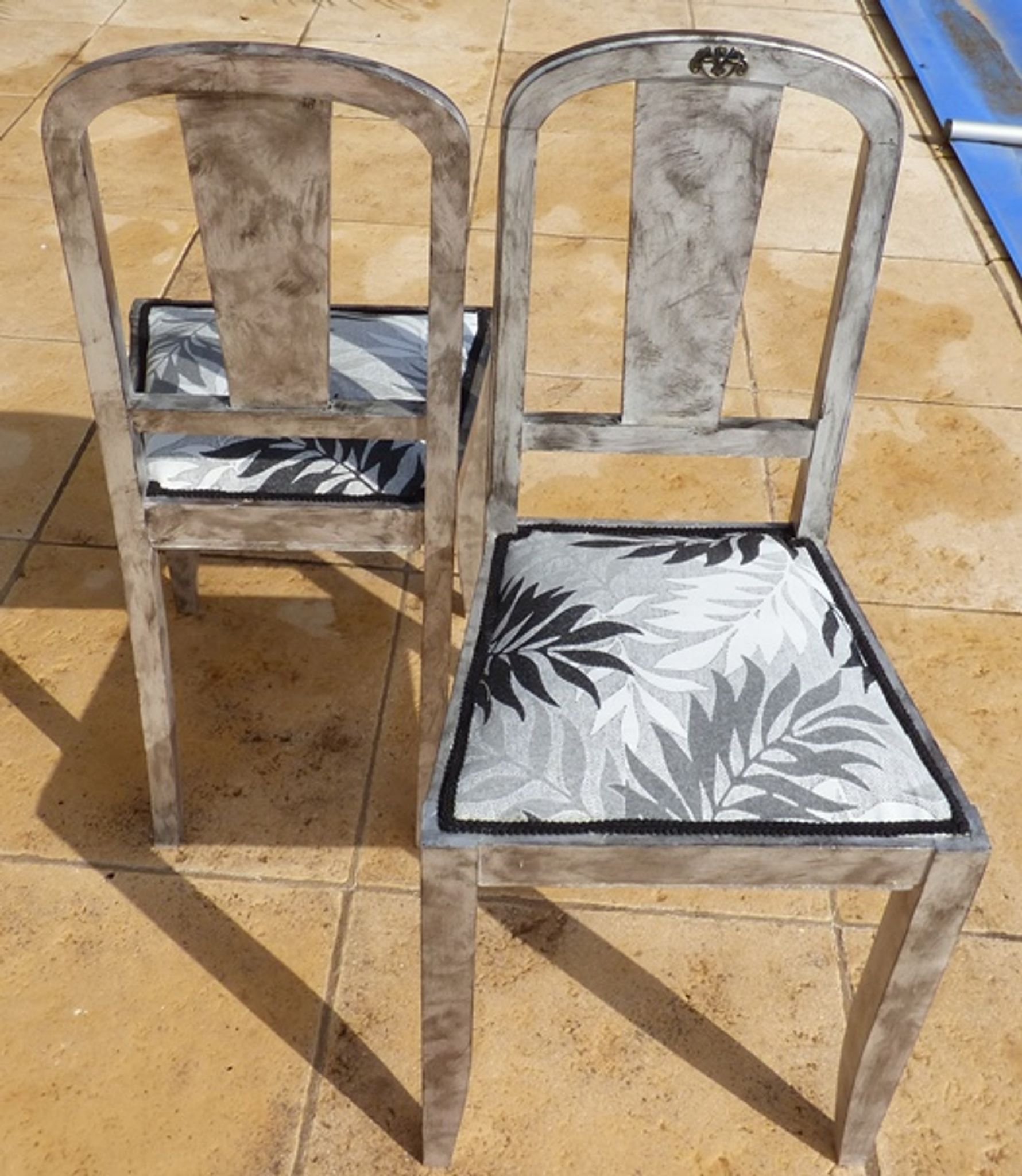 Set of 2 chic chairs with top fabrics patterned wooden leaf quality