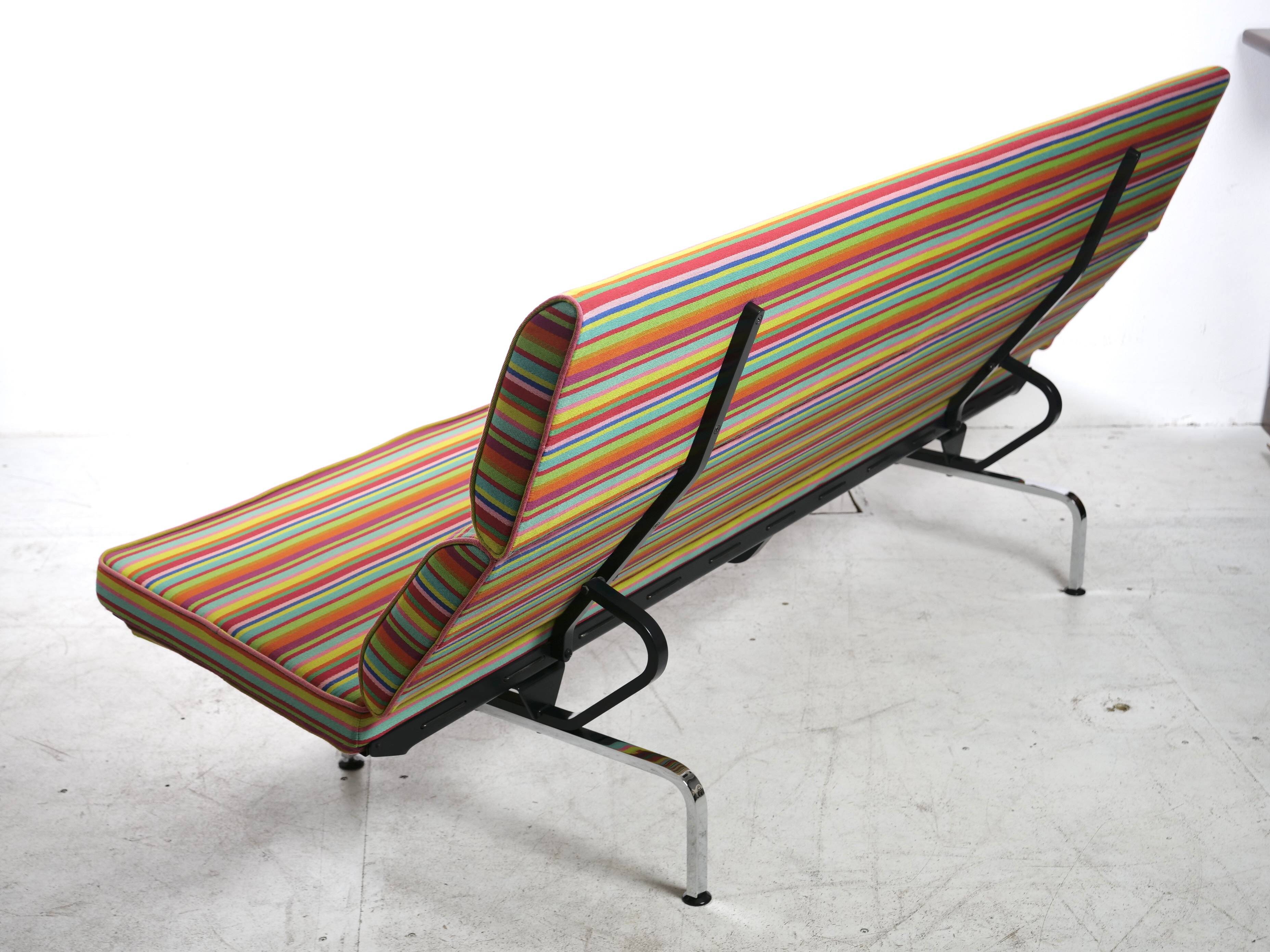 Compact sofa Eames Vitra Alexander Girard Miller stripe fabric