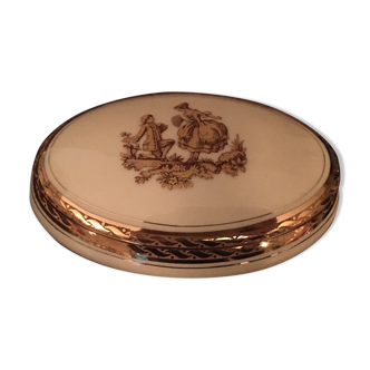 Porcelain box