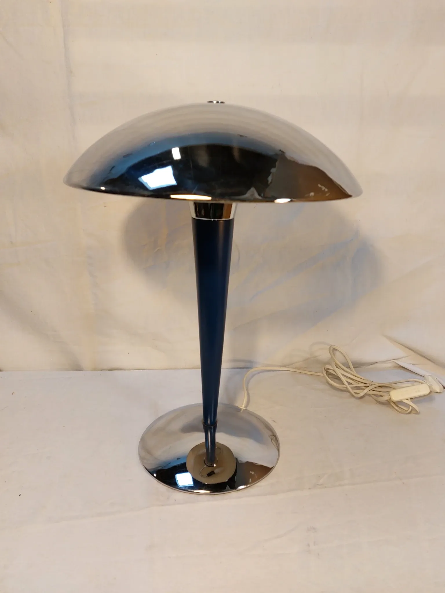 Vintage blue and chrome ocean liner lamp, double lighting, Collins 70s style.