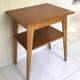 Guéridon pieds compas 1950 en bois clair, desserte, table d'appoint