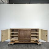 Brutalist enfilade with diamond points