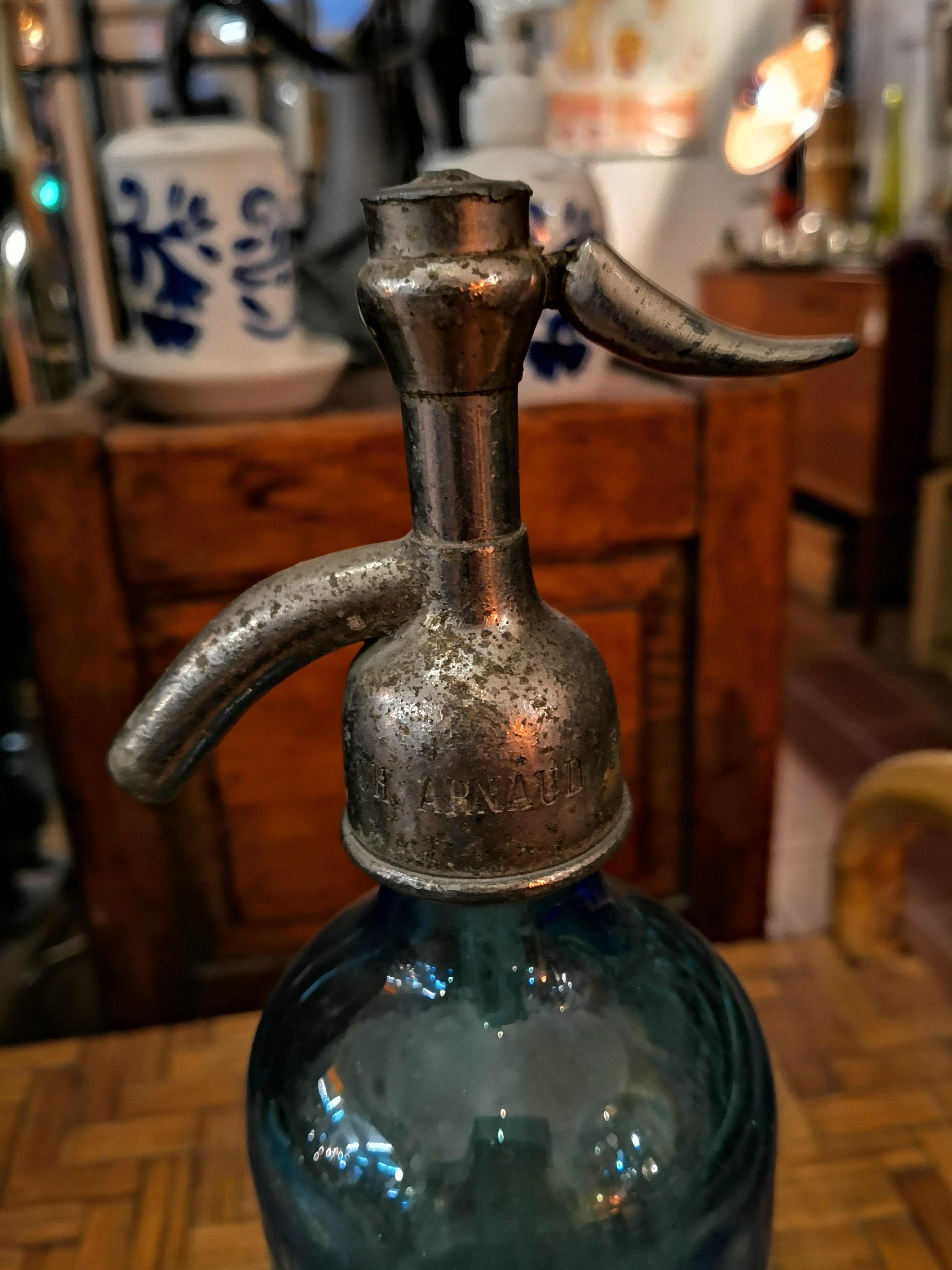 1/2 old siphon engraved in blue glass