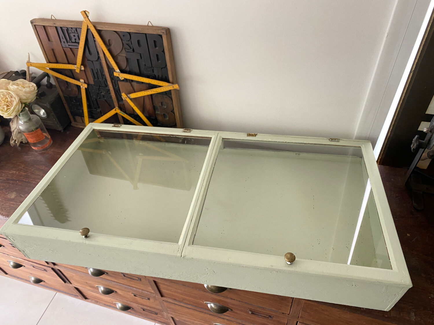 Display case with double glass