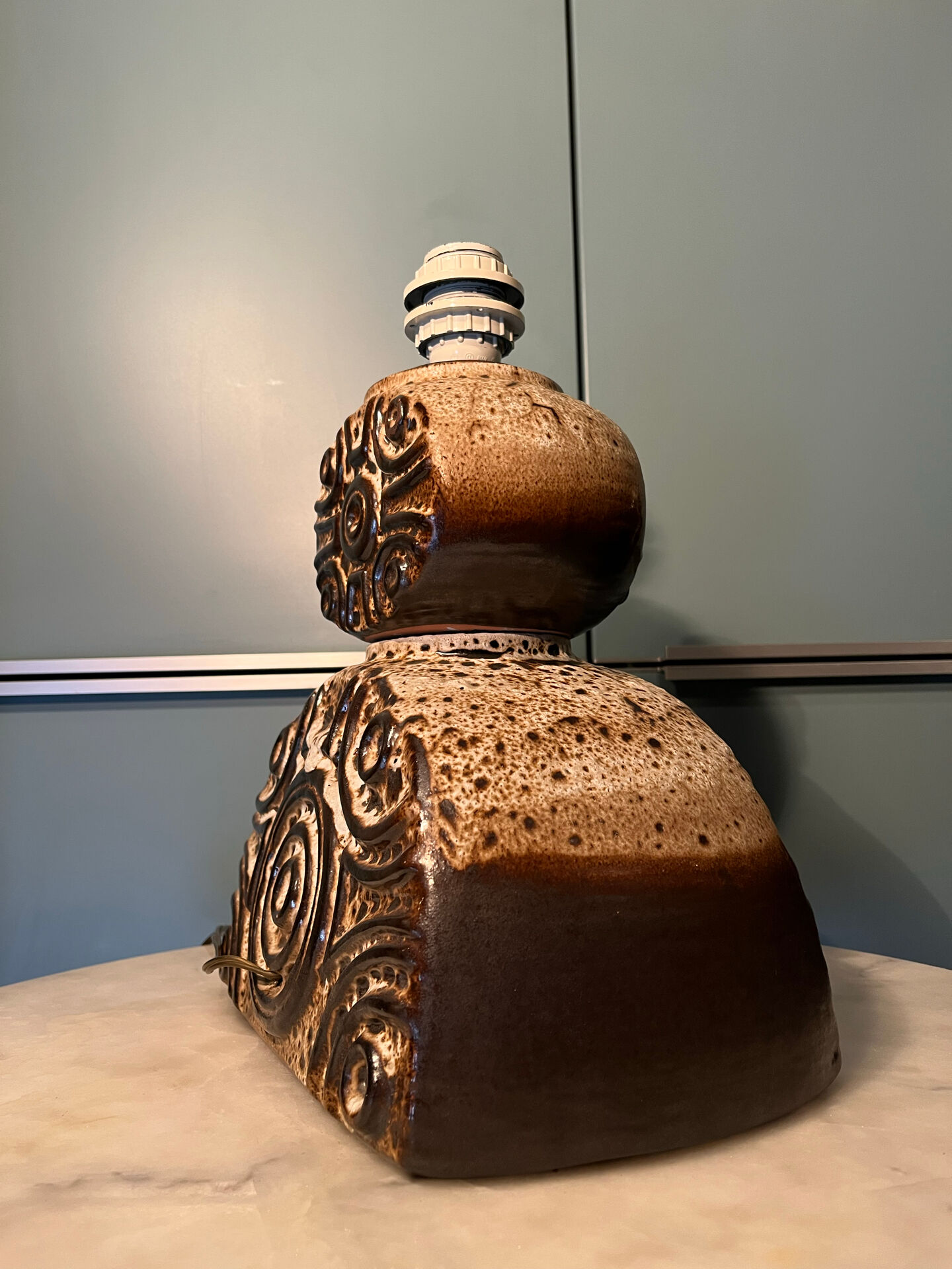 Brutalist ceramic lamp