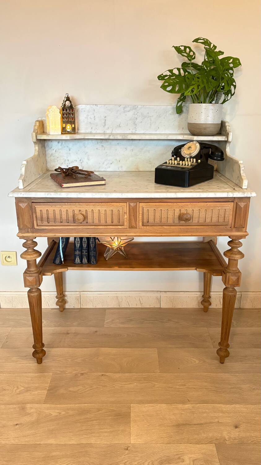 Console or dressing table in solid oak.