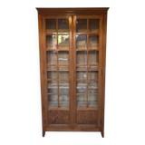 Small Parisian library.