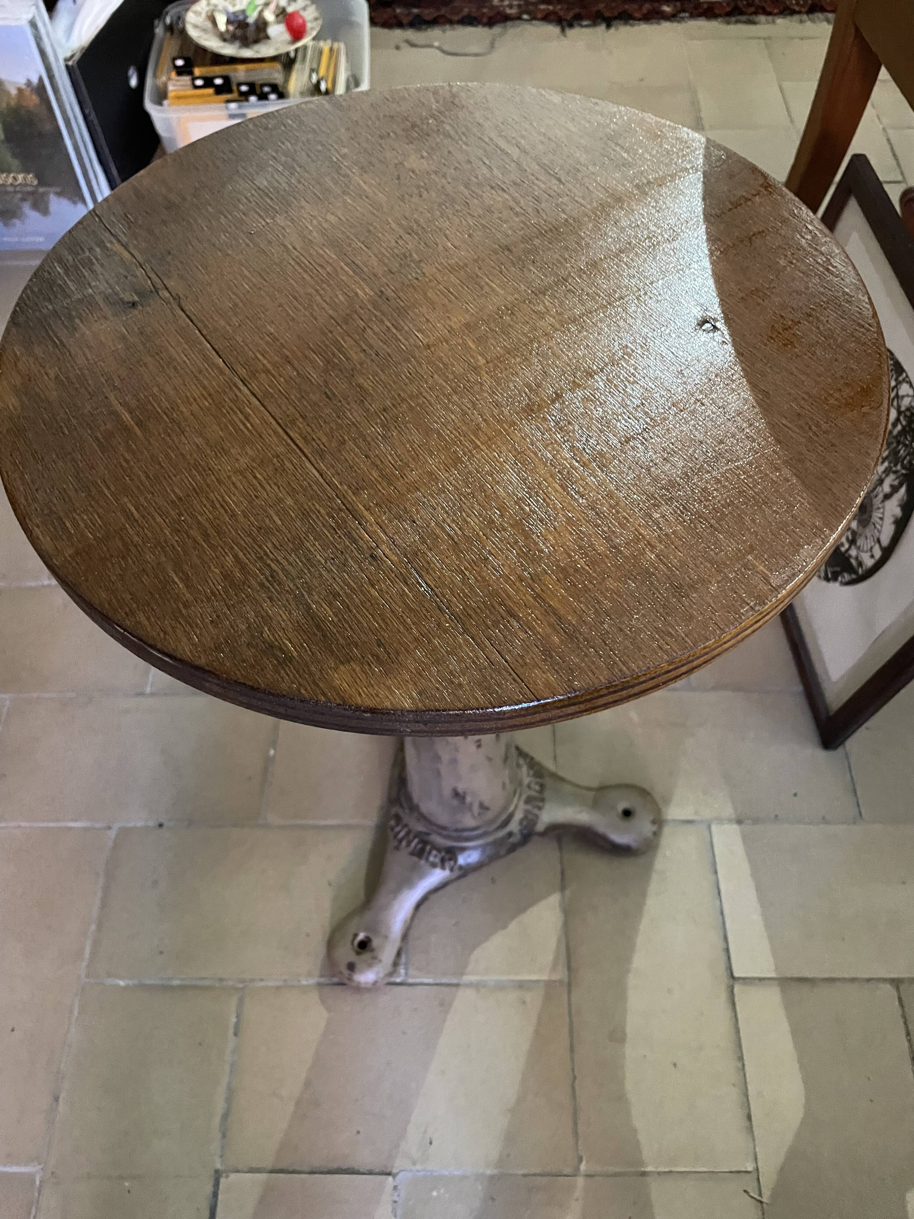 Real SINGER stool, in its juice