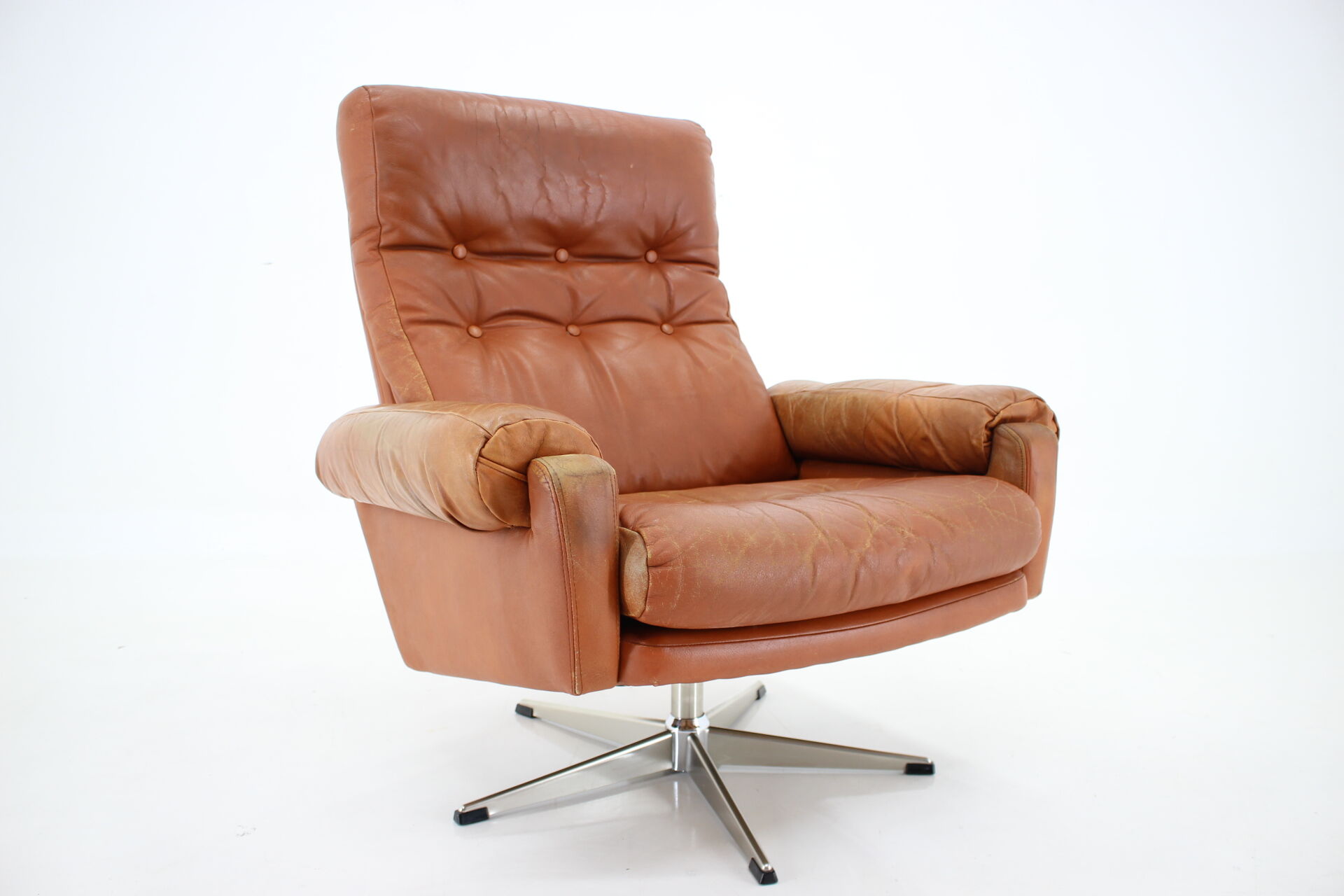 1970s leather swivel armchair by Nili Stoppmobler, Denmark