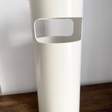 Kartell Gino Colombini white plastic umbrella stand from the 70s