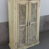 Ancienne armoire garde manger en bois avec portes grillagées