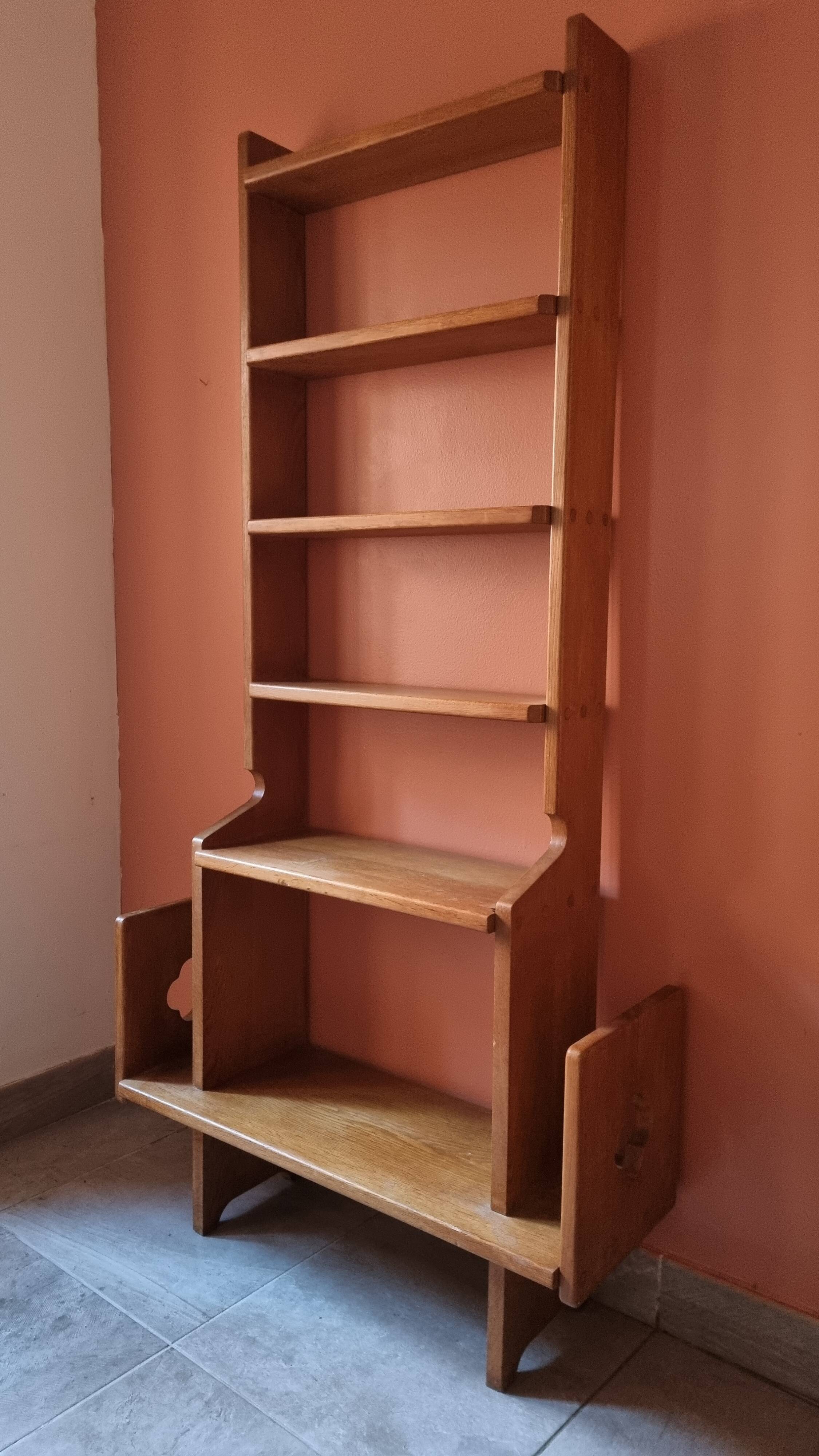 Guillerme and Chambron shelf