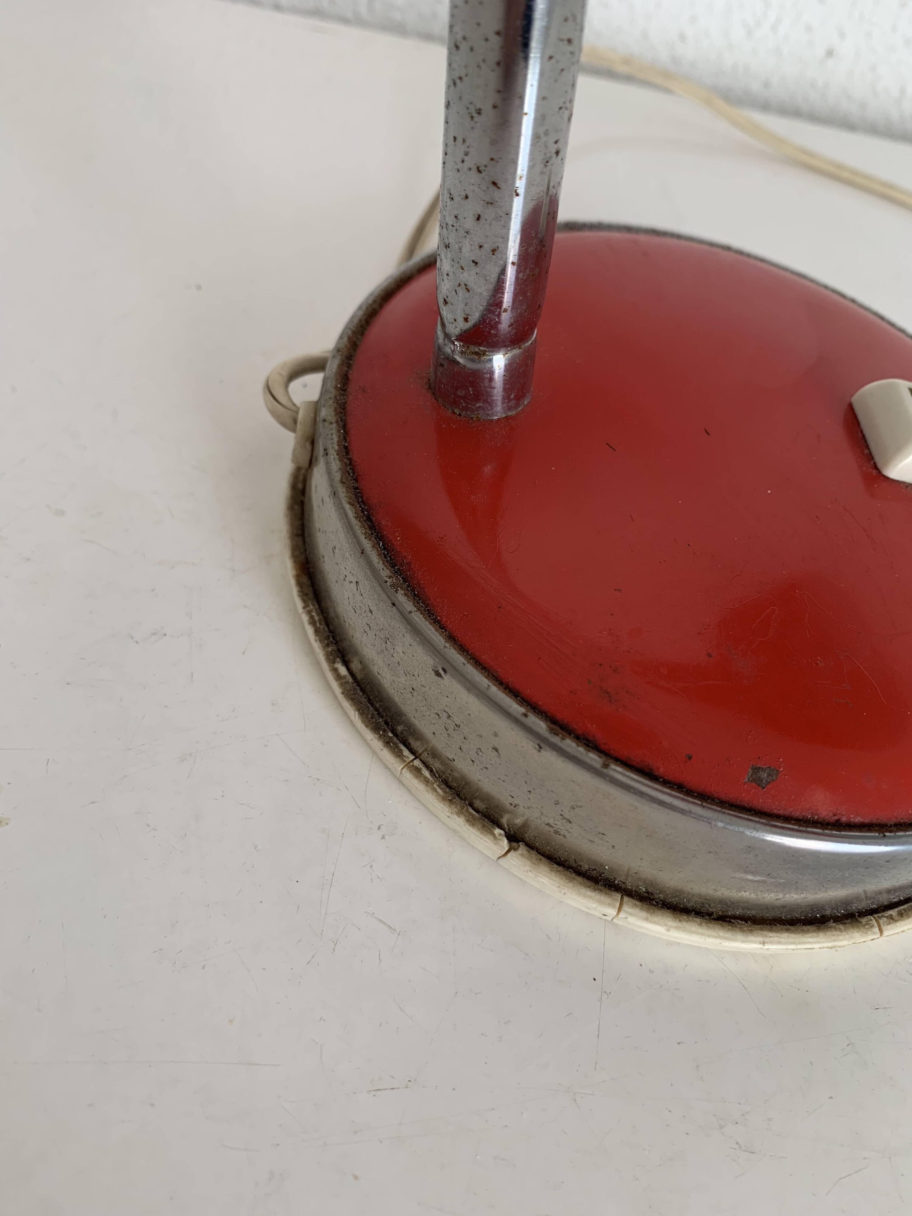 Lampe de bureau rouge Veneta Lumi, Italie 1960