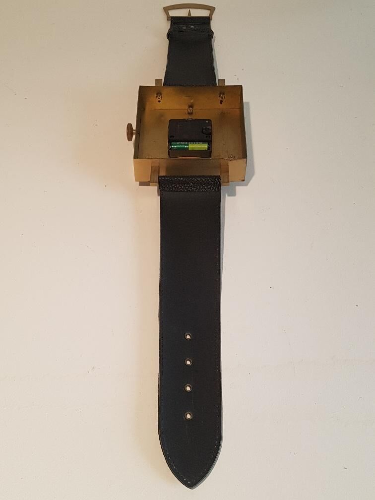 Pendule FFR forme montre