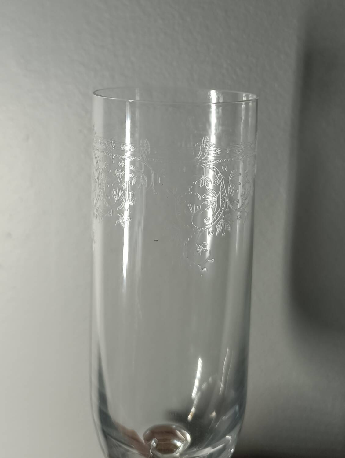 Set of 8 chiseled/engraved crystal glasses