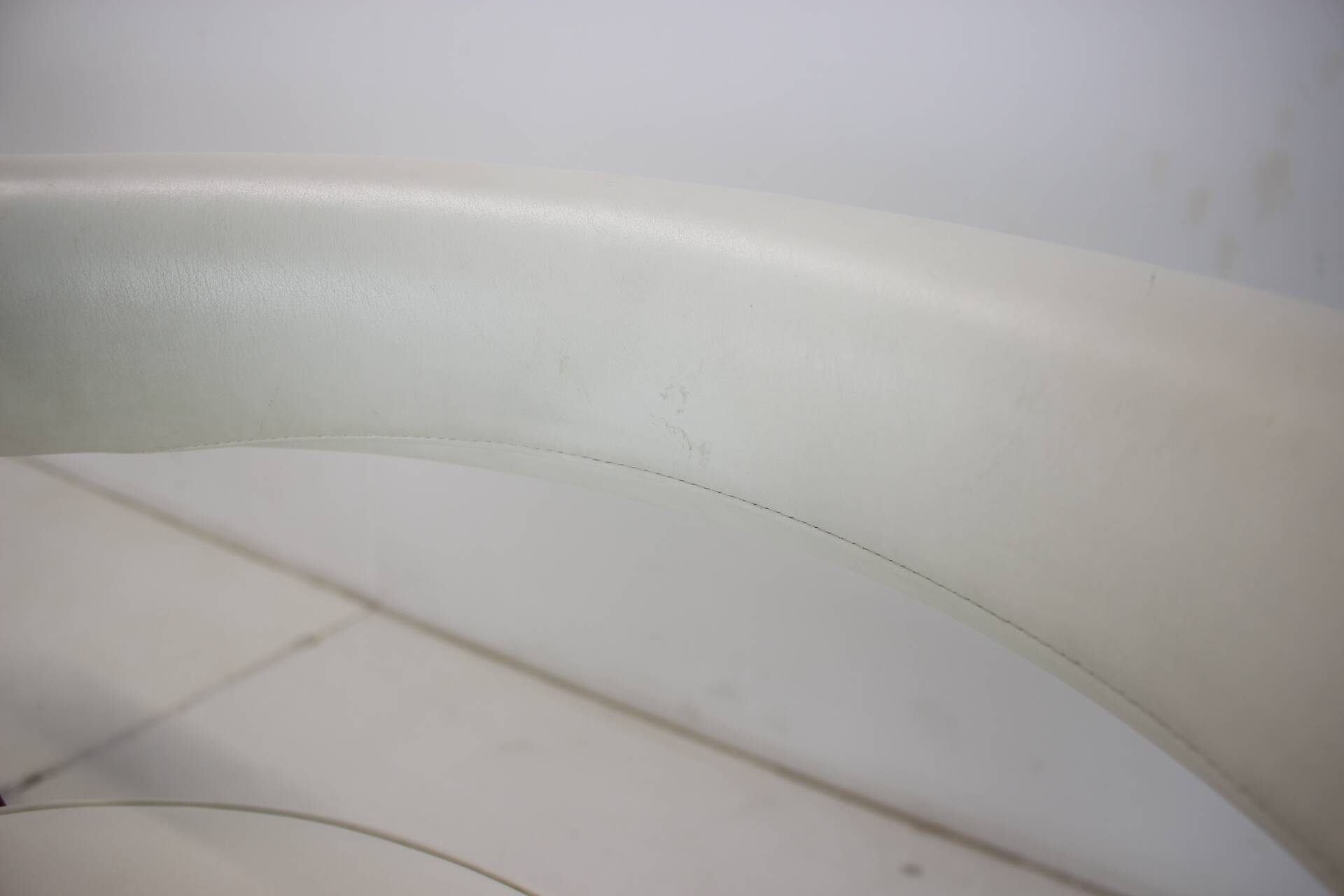 Leather Cassina Swivel Arm Chair LC7 by Le Corbusier, Perriand & Jeanneret