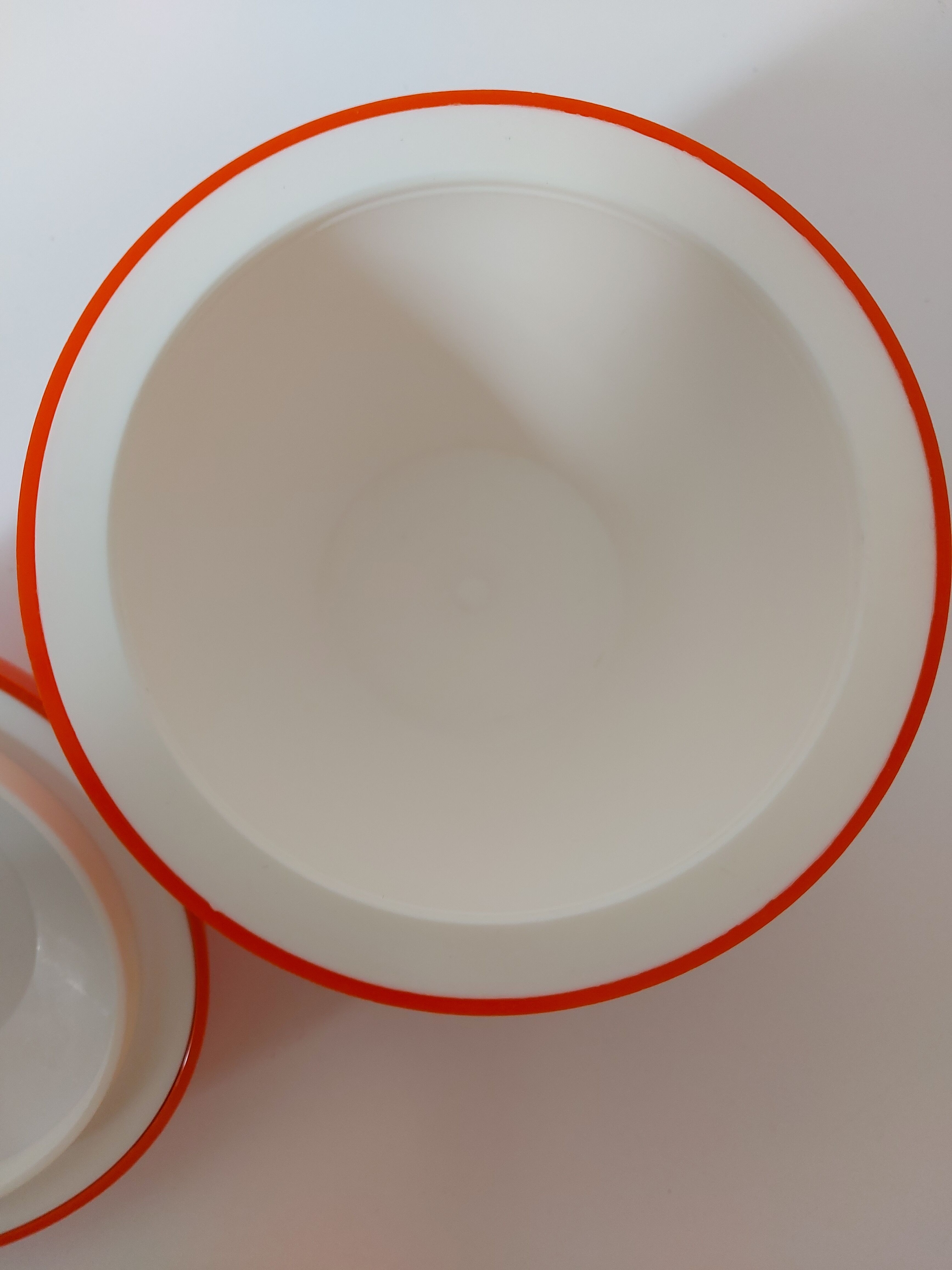 Apple ice bucket orange codec