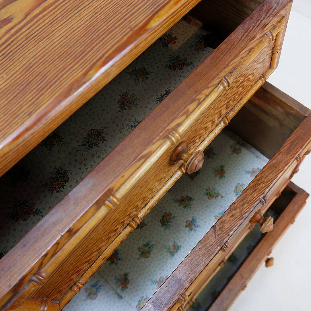Faux Bamboo Dark Pine Chest of Drawers - 20th century
