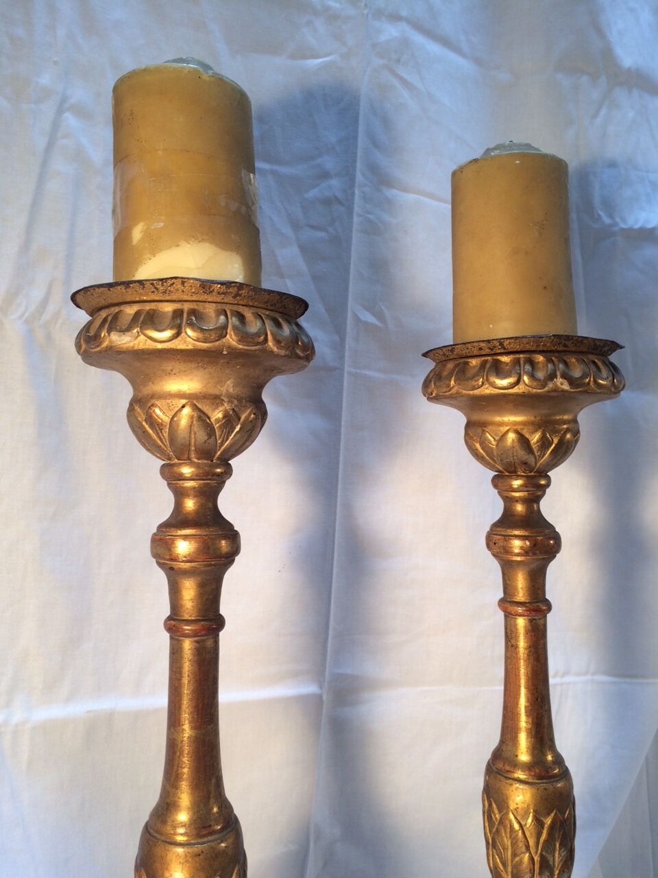 Pair of ancient carved gilded wood candlesticks - 18th century