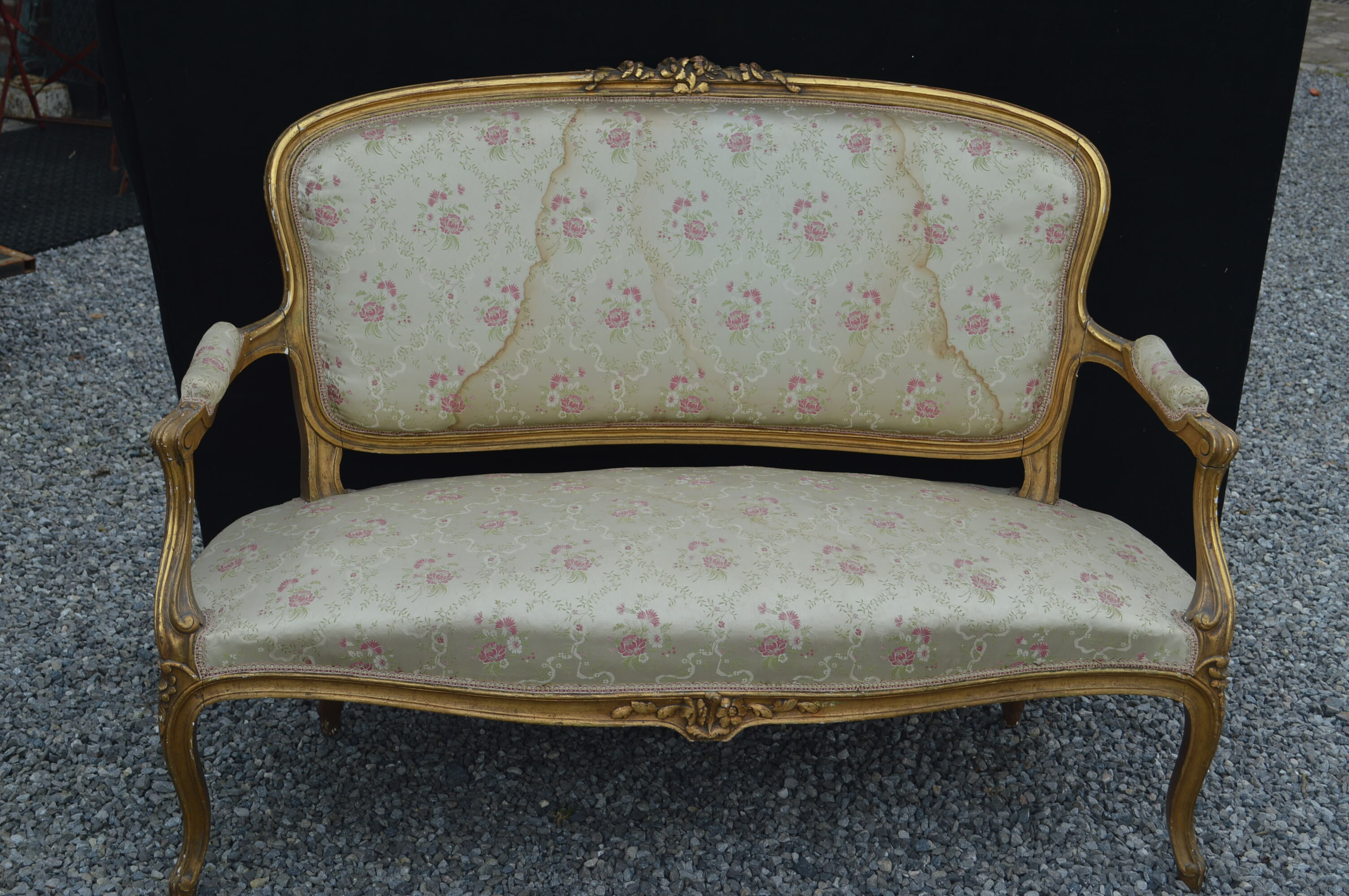 Salon style louis XV gold wooden