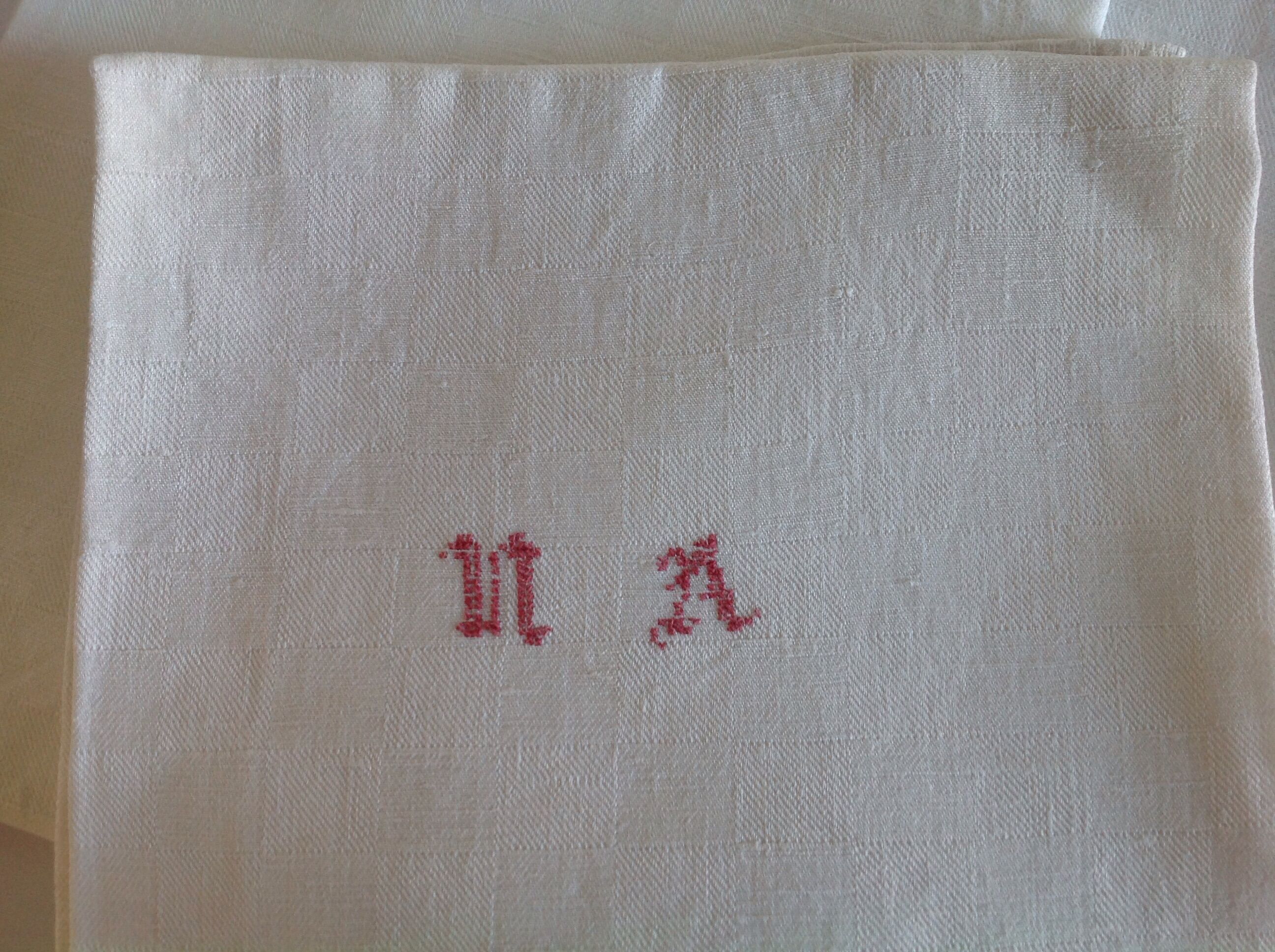 5 cotton dammase monogrammed towels NA