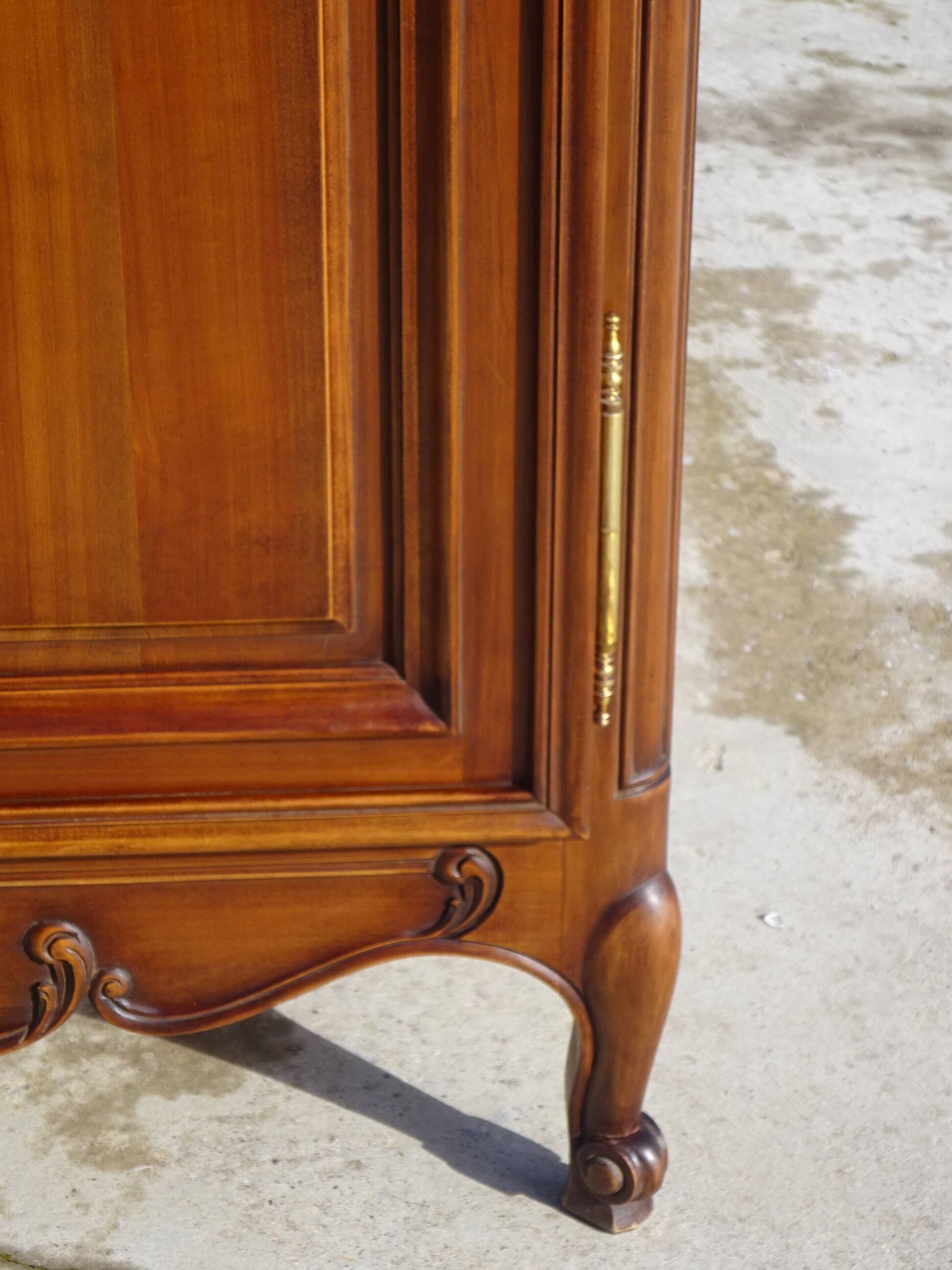Louis XV style bonnetière in solid cherry wood