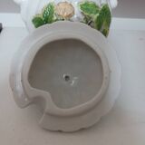Sugar bowl in slip