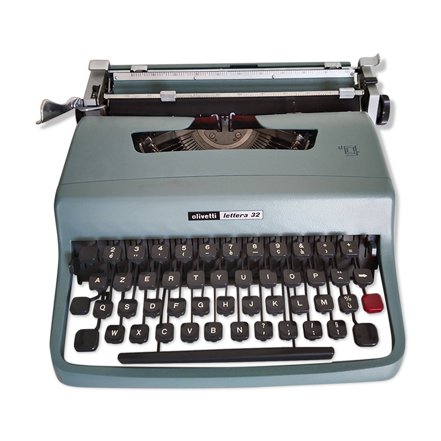 Olivetti Lettera 32 portable typewriter, functional, new ribbon