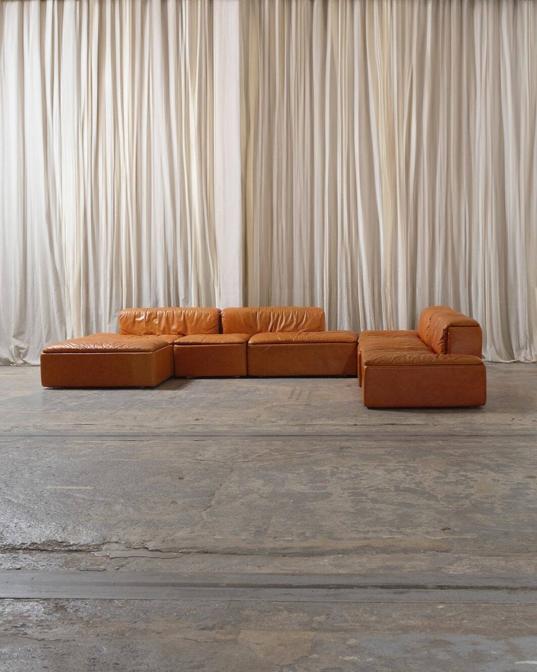 Paione modular sofa in brown leather, Claudio Salocchi, 1960s