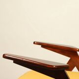 Fauteuil en bois et velours jaune par Chierowski