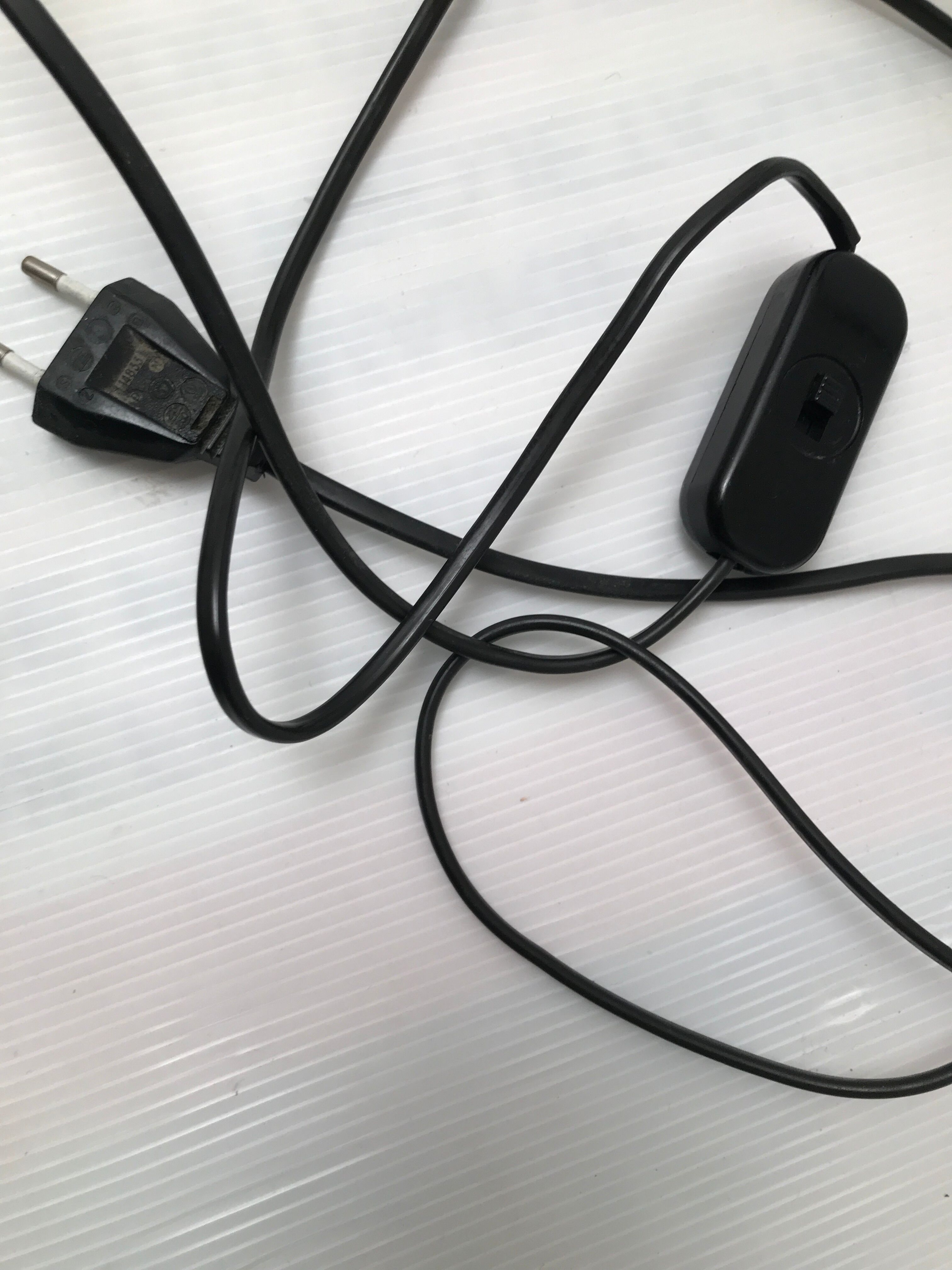 Tripod floor lamp in bronze Louis XV style