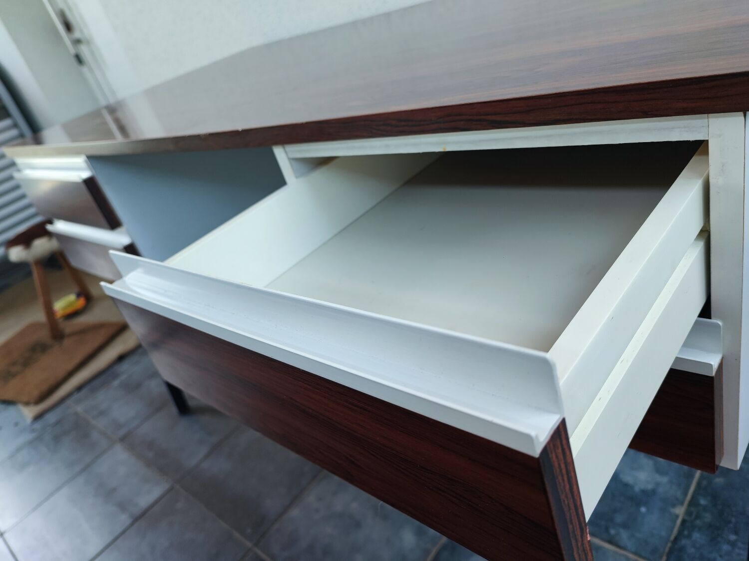 Minimalist formica desk