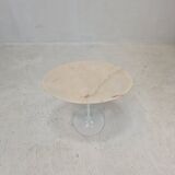 Oval marble side table by Eero Saarinen for Knoll
