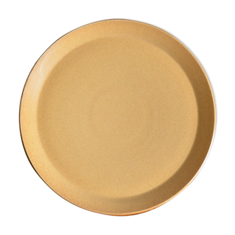 Flat serving dish made of sandstone