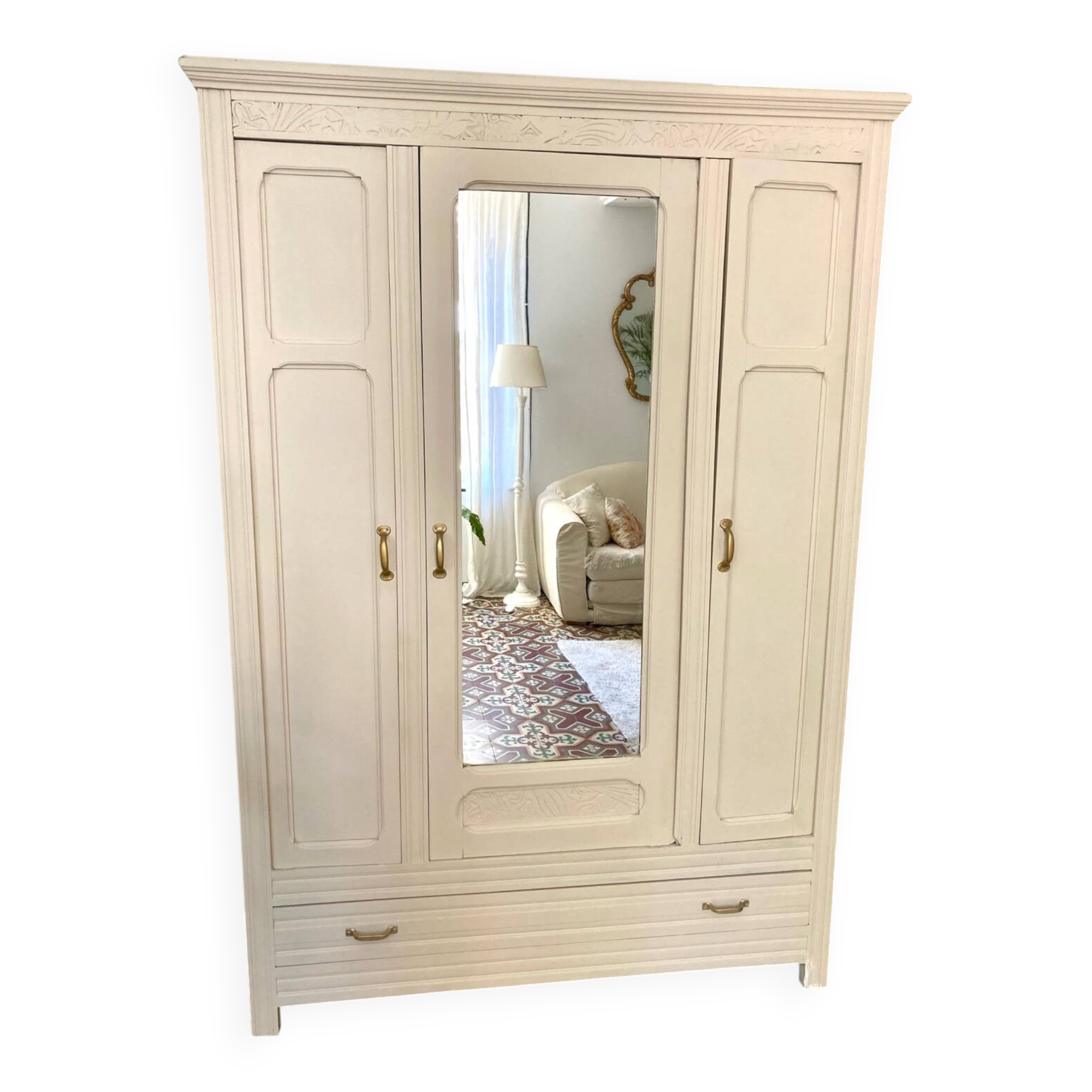 Parisian wardrobe with mirror