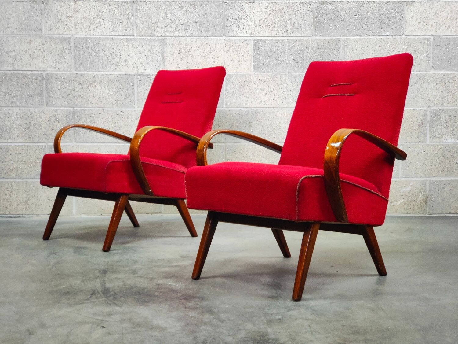 Pair of armchairs 6952 by Jaroslav Smidek for Ton, ex Czechoslovakia