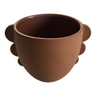 Cache pot terre cuite à oreilles